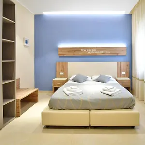 Astro Blu , Lecce Italien